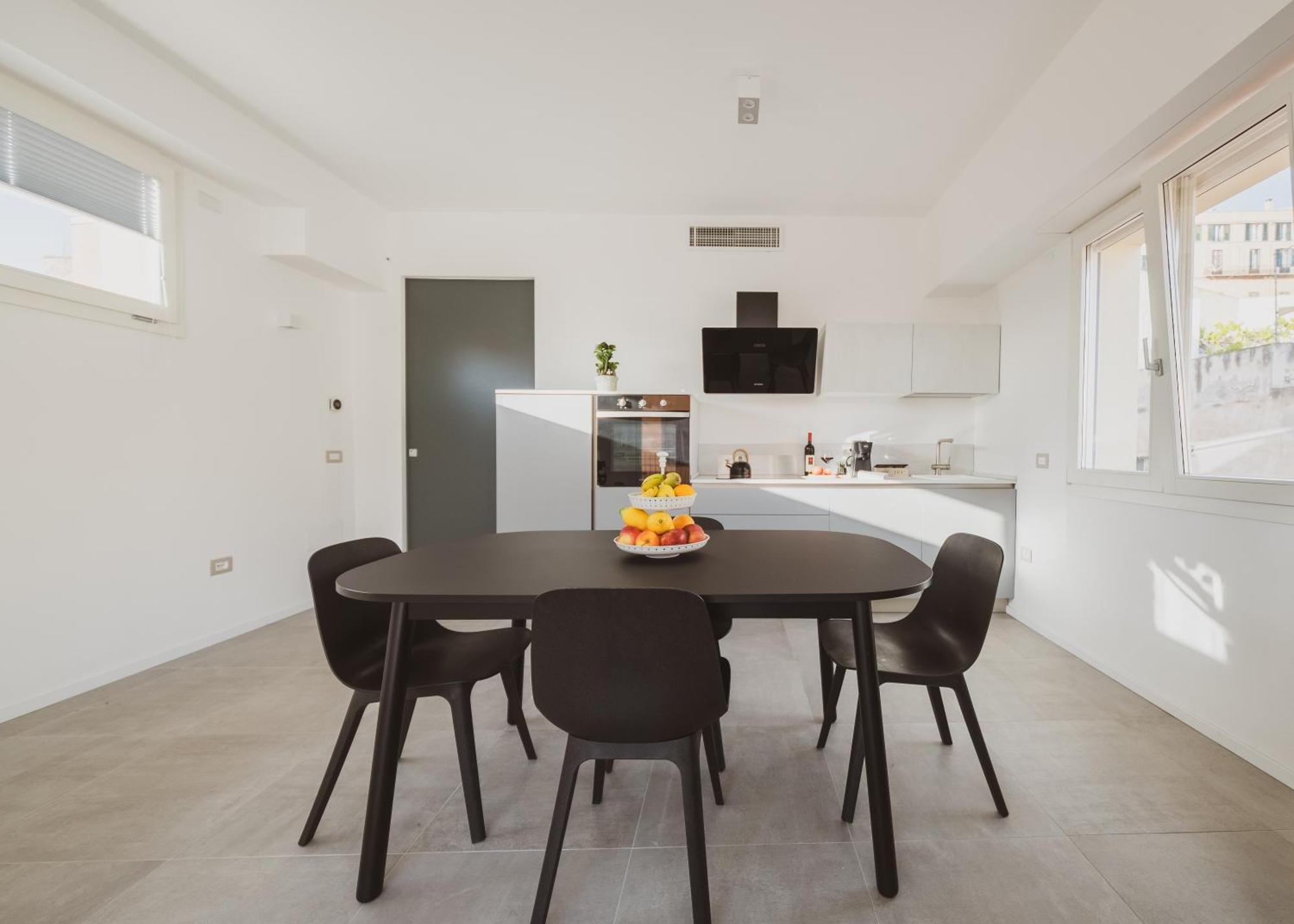 Luxury Suite La Terrazza In Pieno Centro In Cagliari Buitenkant foto