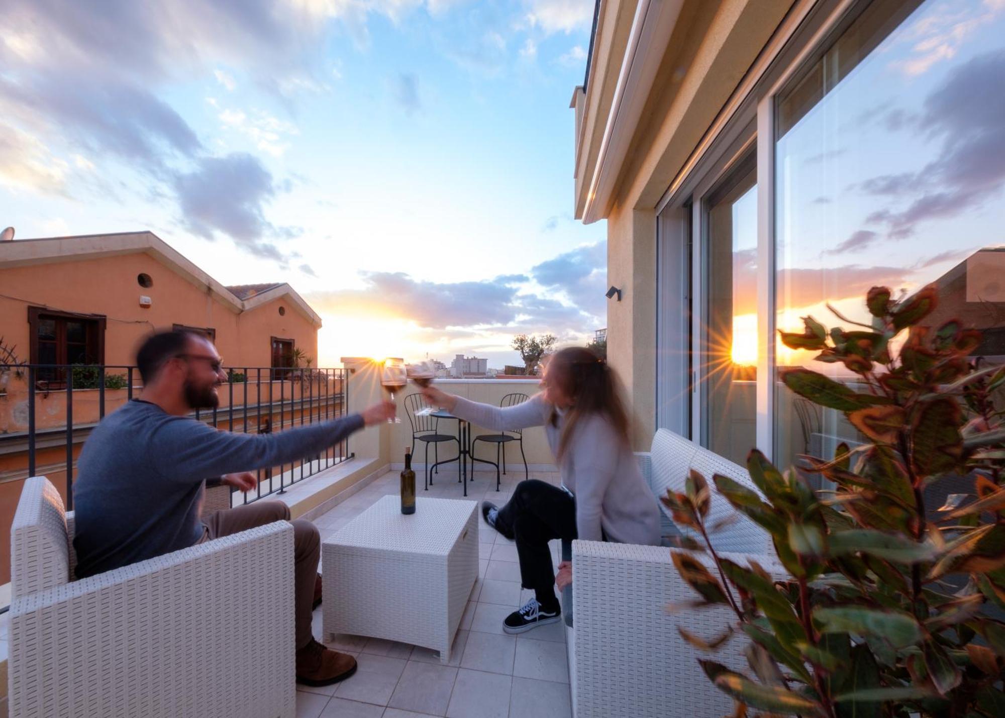 Luxury Suite La Terrazza In Pieno Centro In Cagliari Buitenkant foto